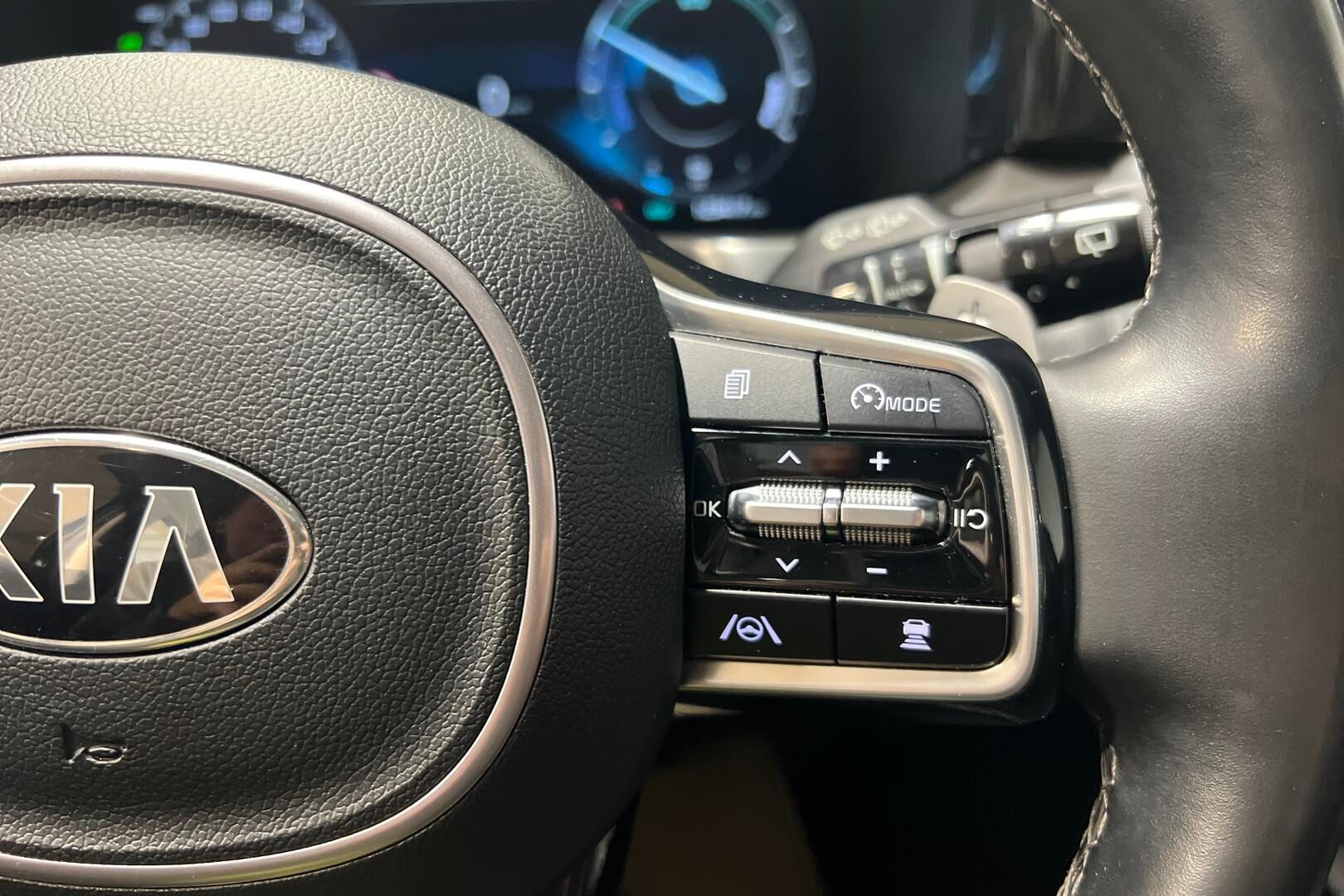 Kia Sorento iso kuva 17