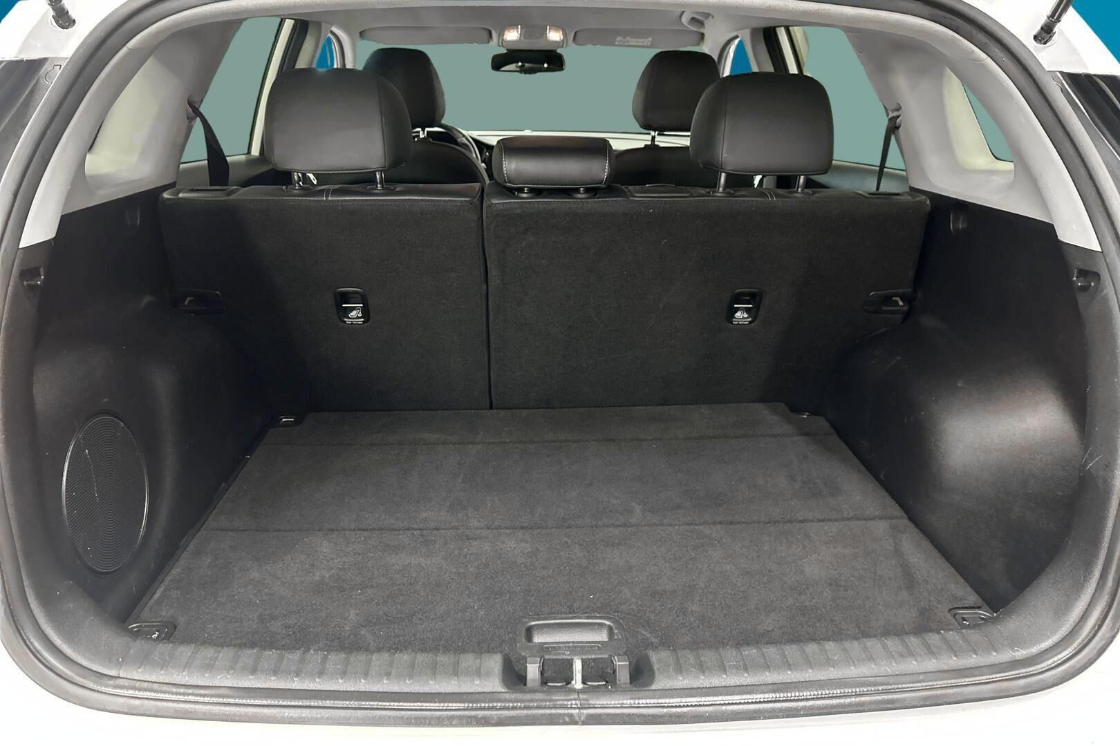 Kia Niro iso kuva 6