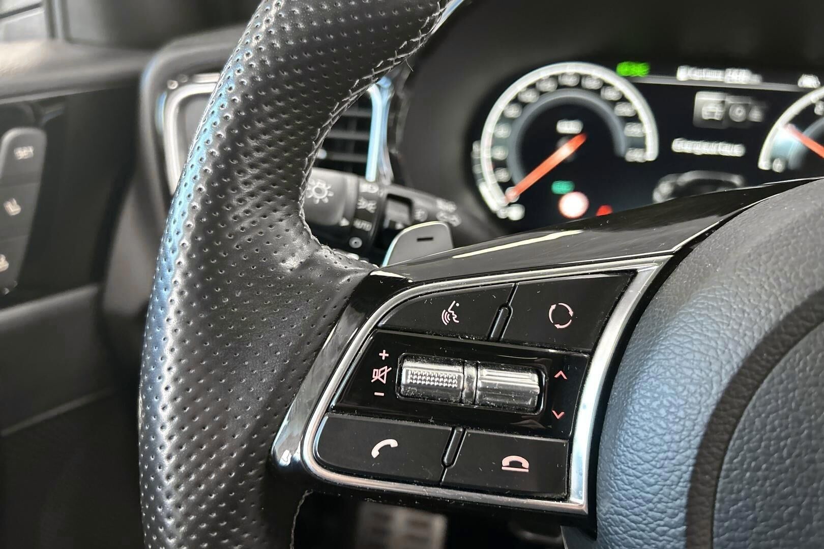 Kia ProCeed iso kuva 24