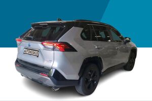 TOYOTA RAV4 esikatselu 2