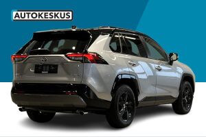 TOYOTA RAV4 esikatselu 21
