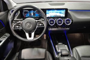 MERCEDES-BENZ EQA esikatselu 2