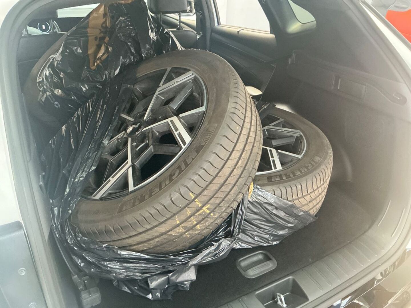 HYUNDAI TUCSON iso kuva 2