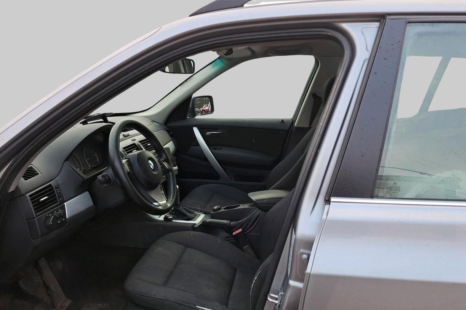 BMW X3 iso kuva 9