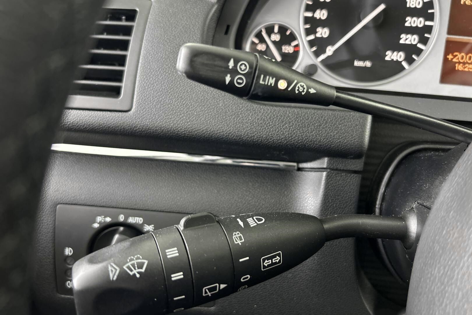 Mercedes-Benz B iso kuva 20