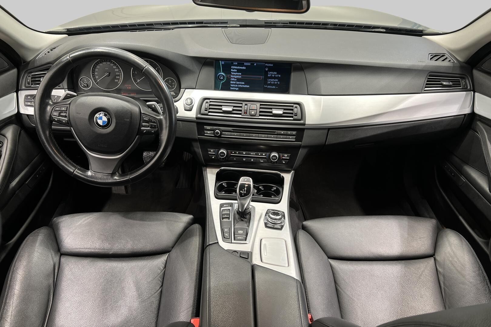 BMW 5-SARJA iso kuva 11