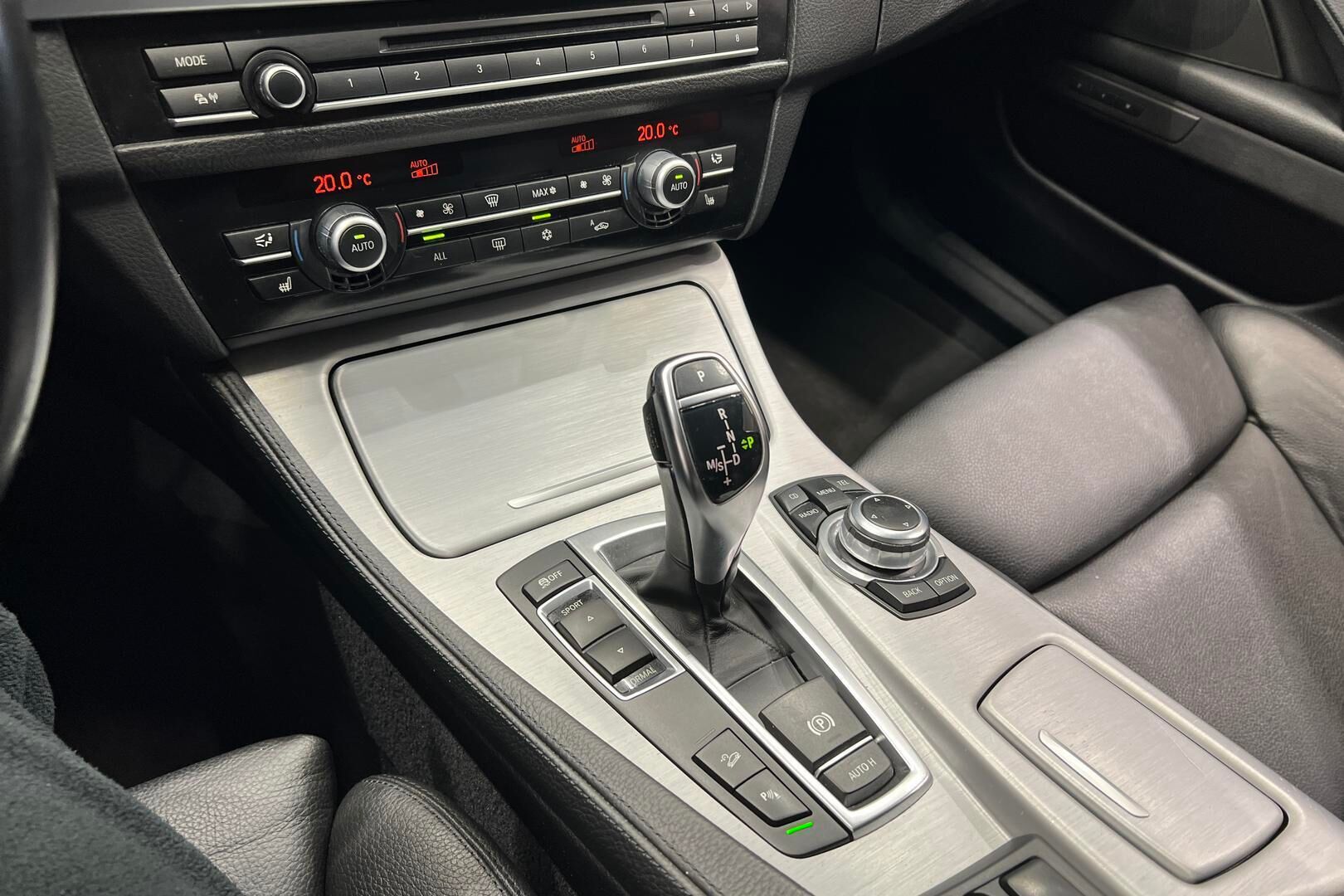 BMW 5-SARJA iso kuva 19