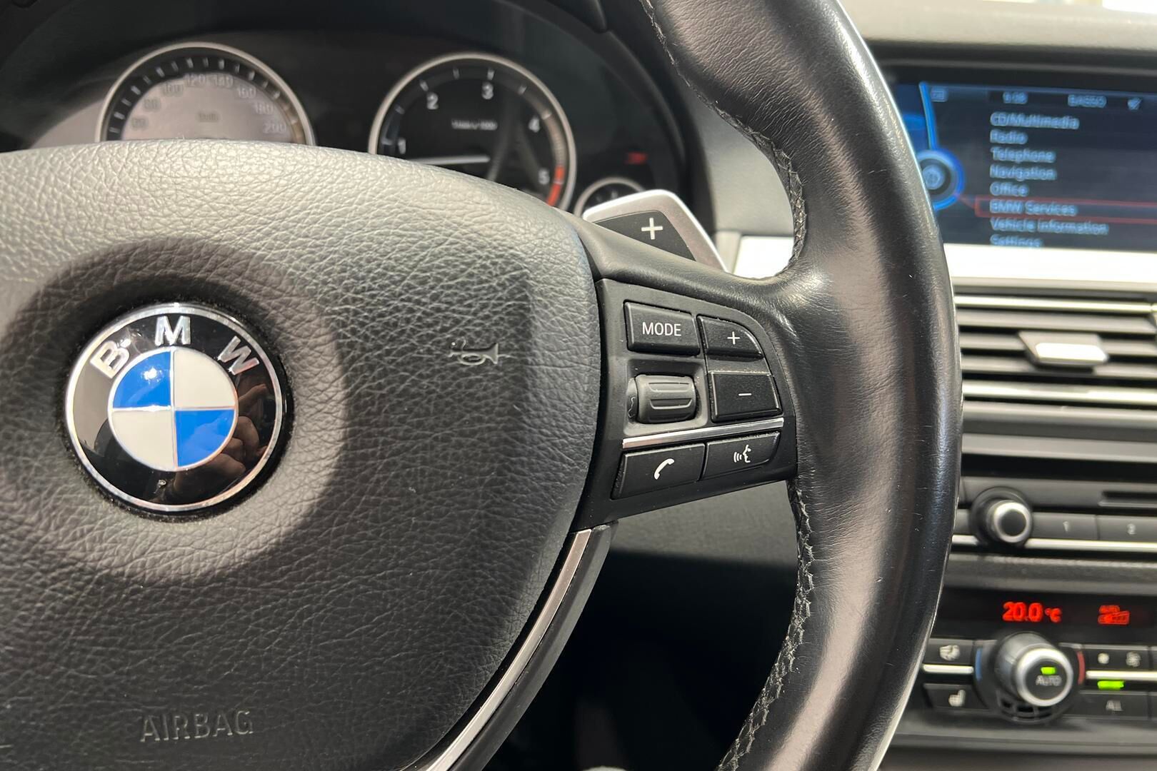 BMW 5-SARJA iso kuva 24