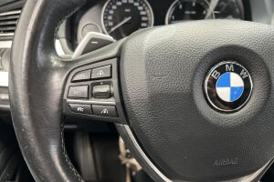 BMW 5-SARJA esikatselu 25