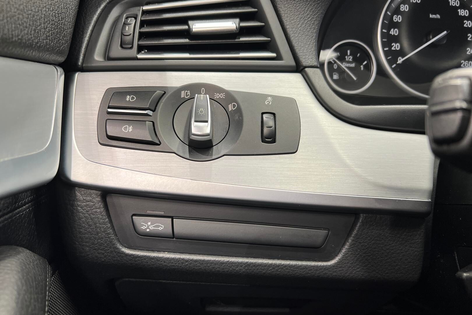 BMW 5-SARJA iso kuva 26