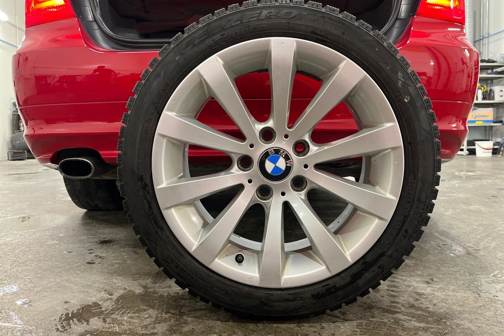 BMW 3-sarja iso kuva 11