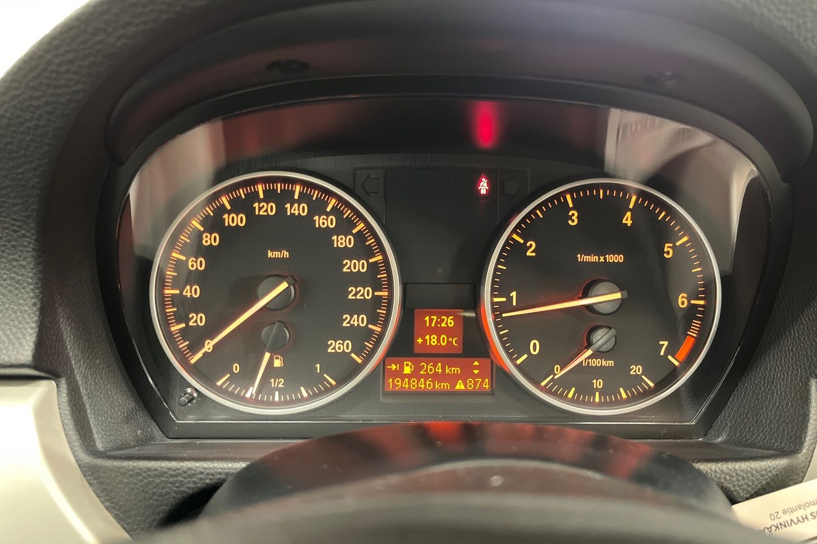 BMW 3-sarja iso kuva 12