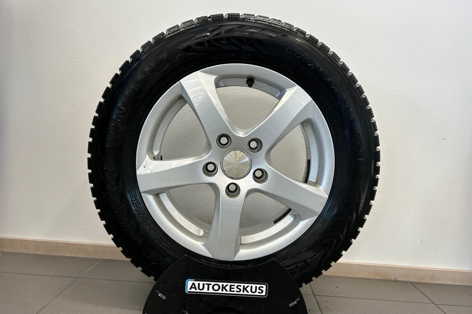 Volkswagen Golf Sportsvan iso kuva 14