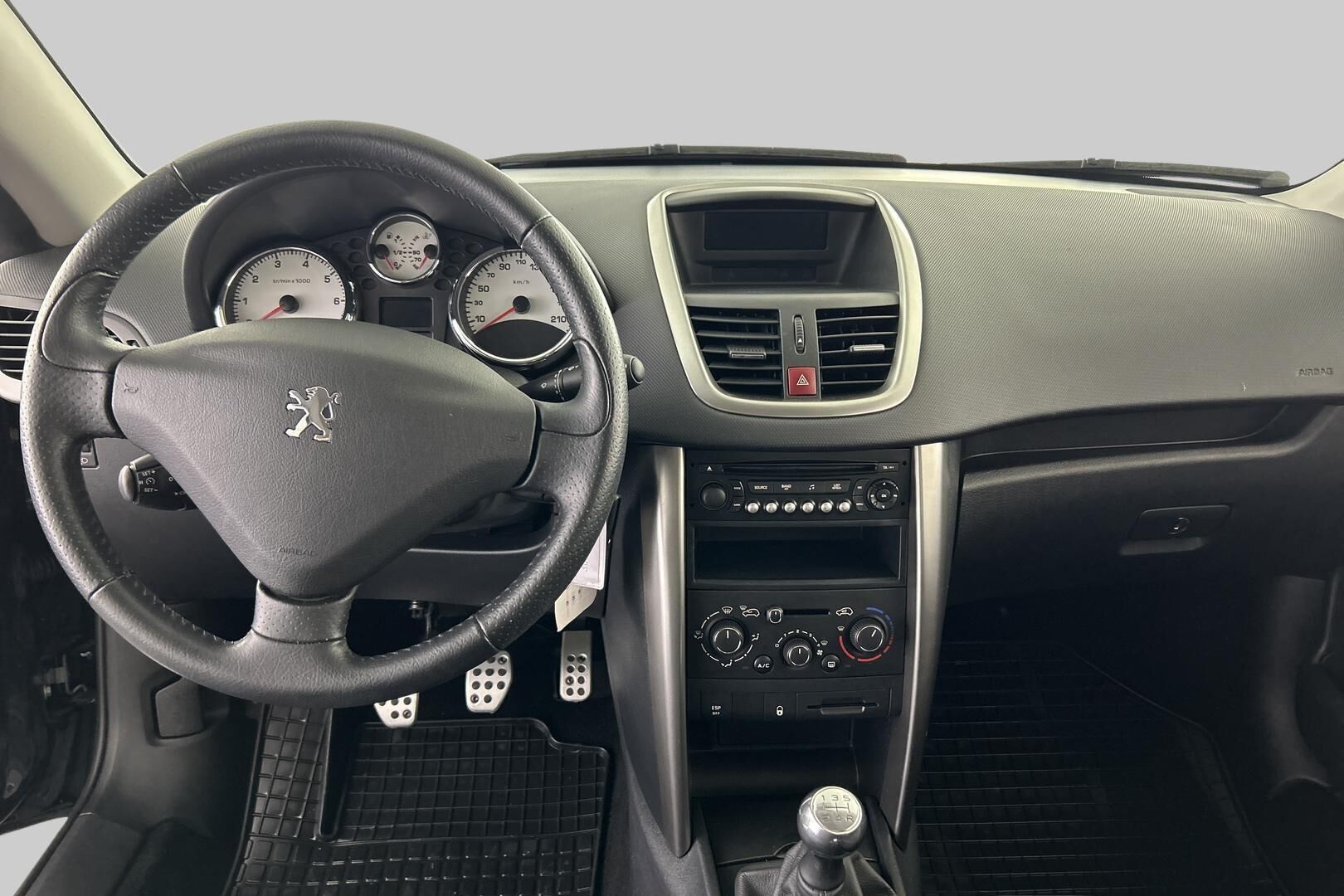 Peugeot 207 iso kuva 20