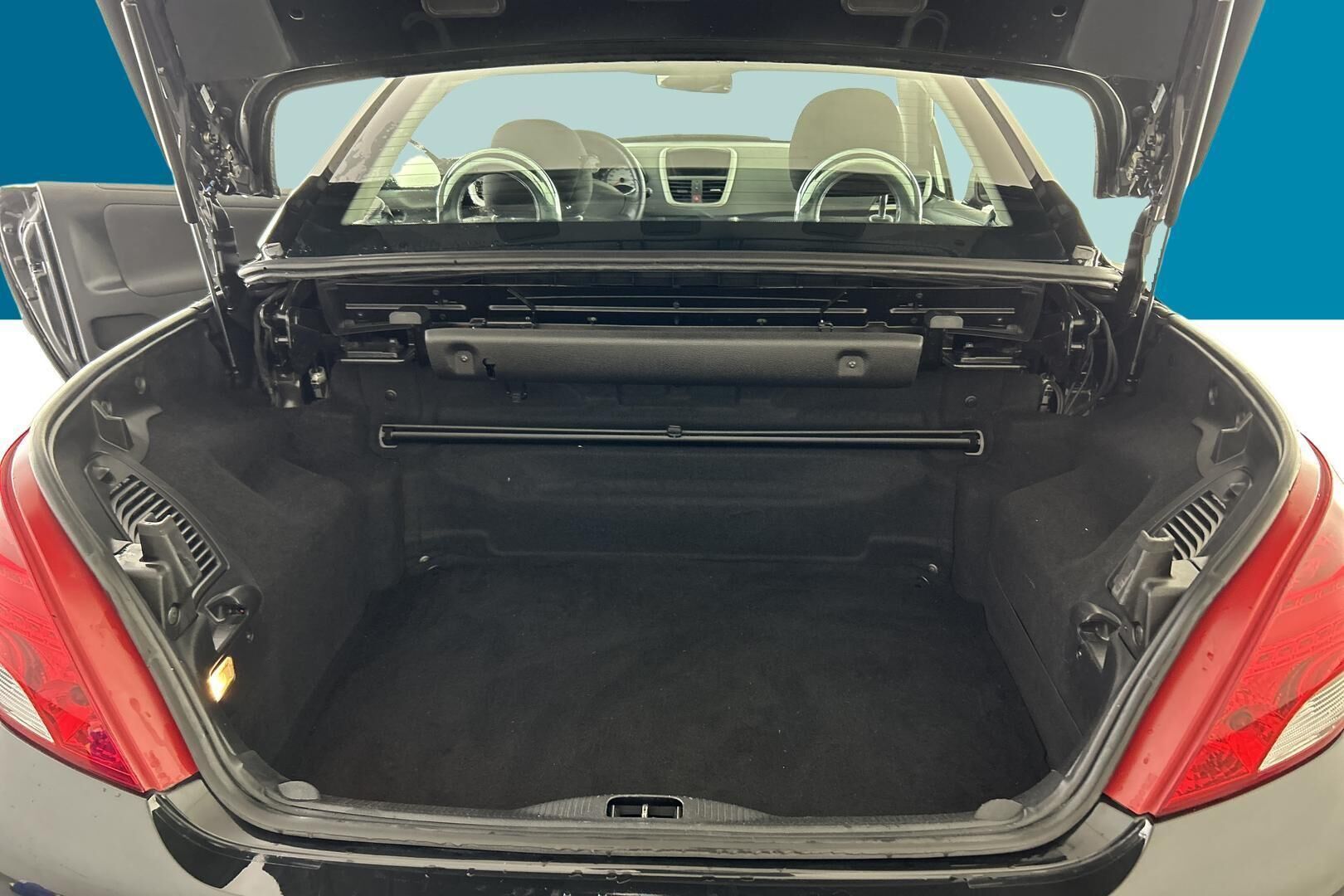 Peugeot 207 iso kuva 11