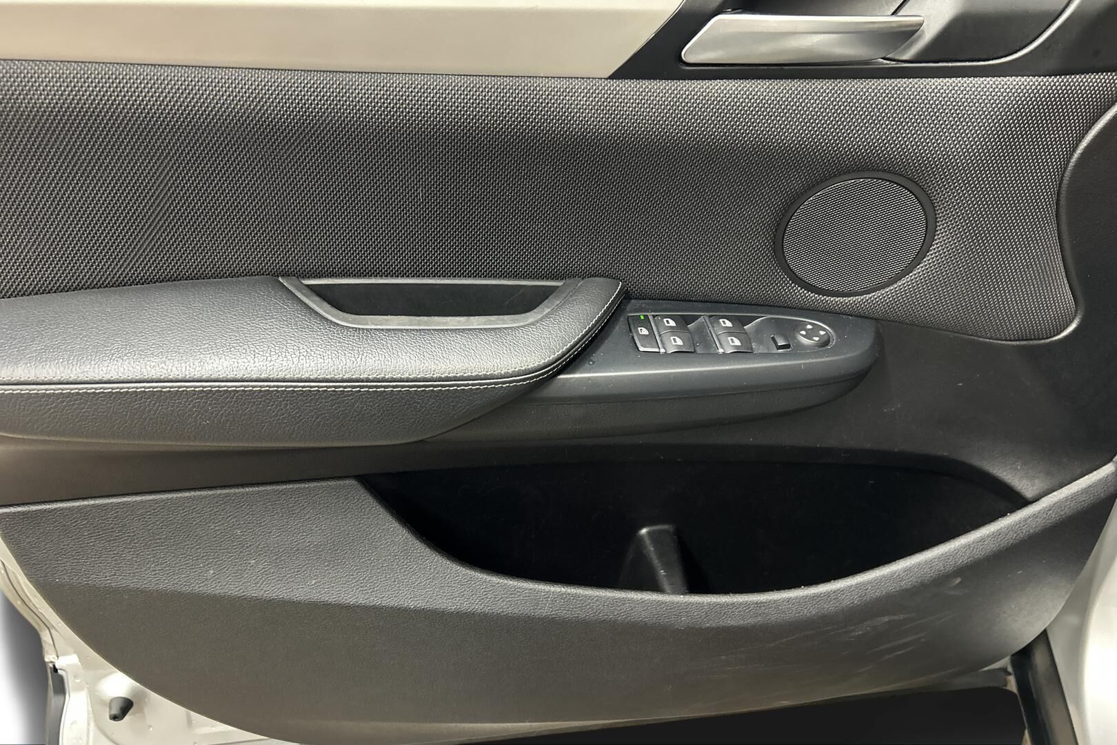 BMW X3 iso kuva 14