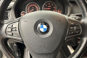 BMW X3 esikatselu 16