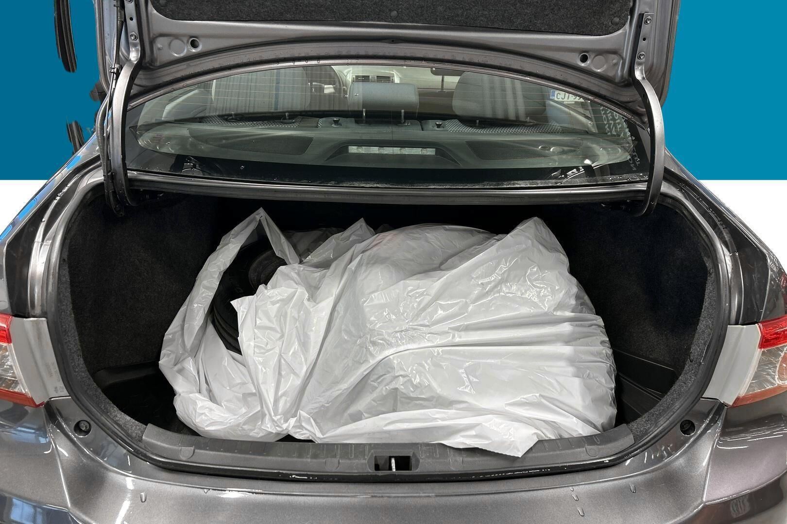 Toyota Corolla iso kuva 13