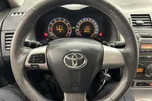 Toyota Corolla esikatselu 15