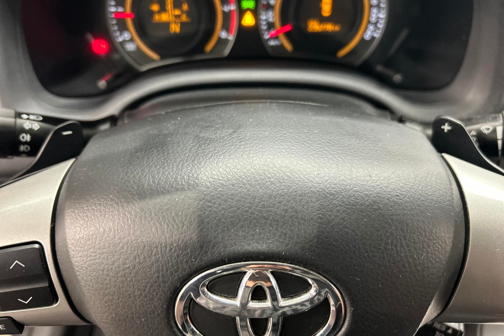 Toyota Corolla iso kuva 19