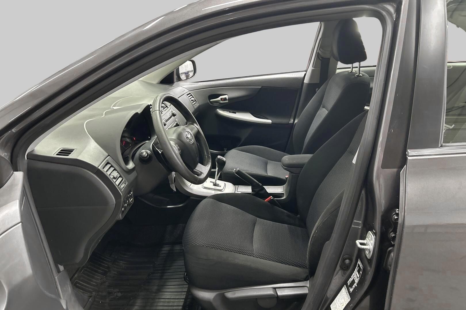 Toyota Corolla iso kuva 8