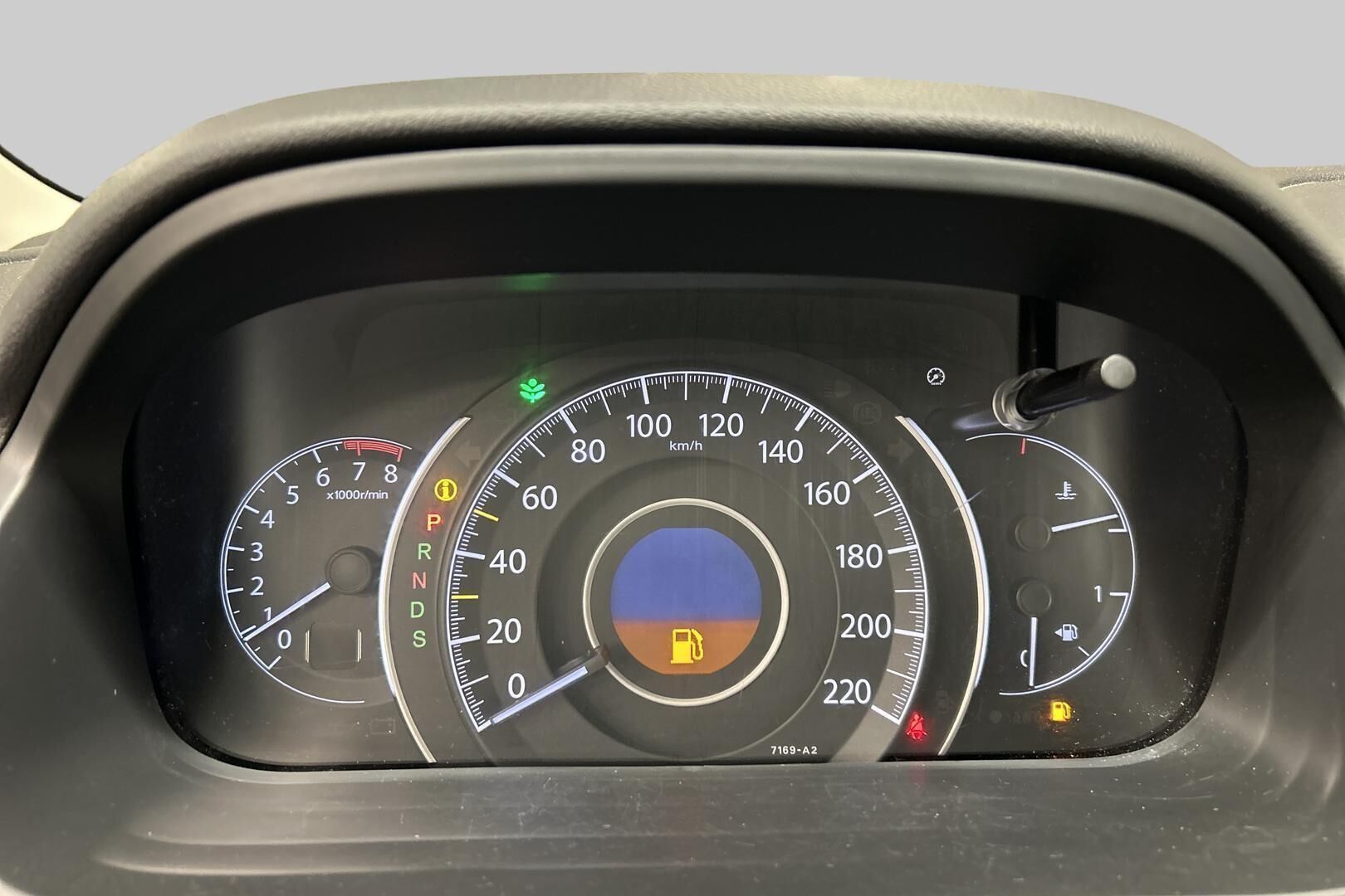 Honda CR-V iso kuva 6