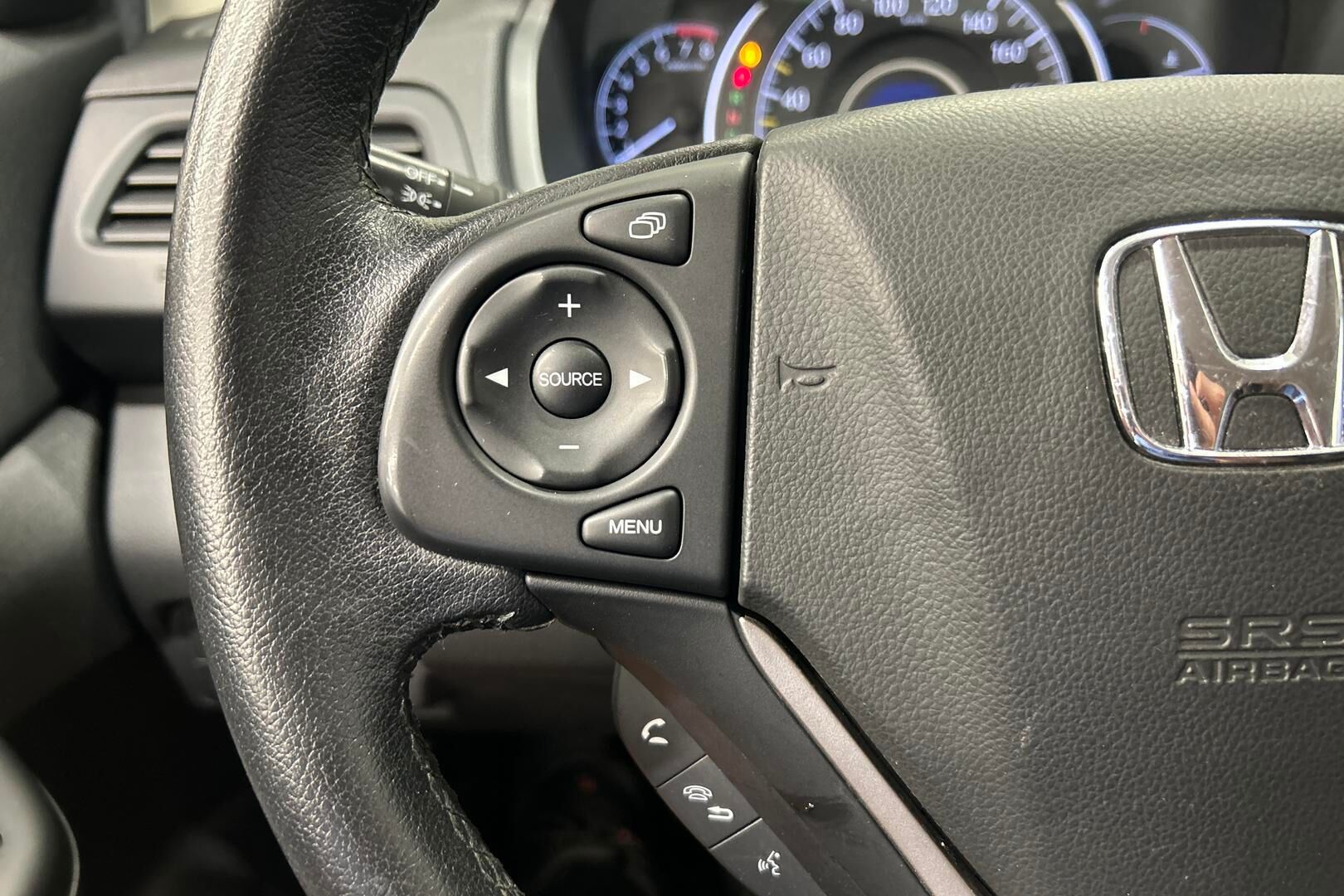Honda CR-V iso kuva 10