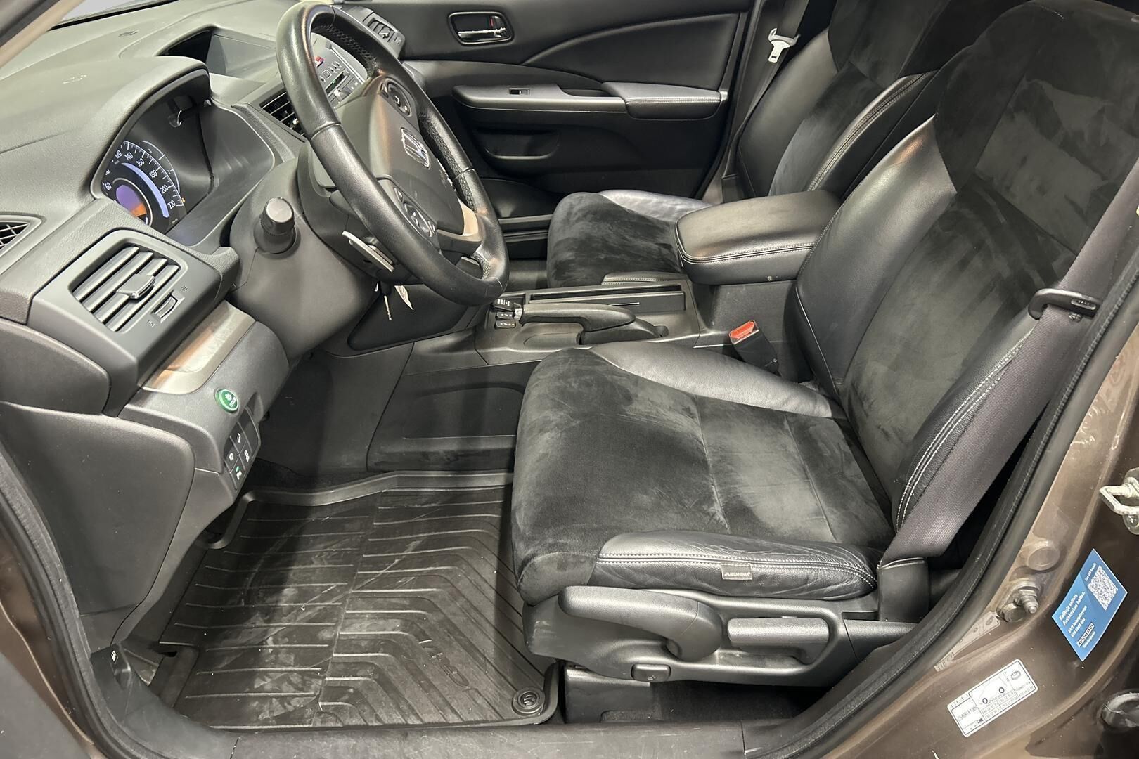 Honda CR-V iso kuva 18
