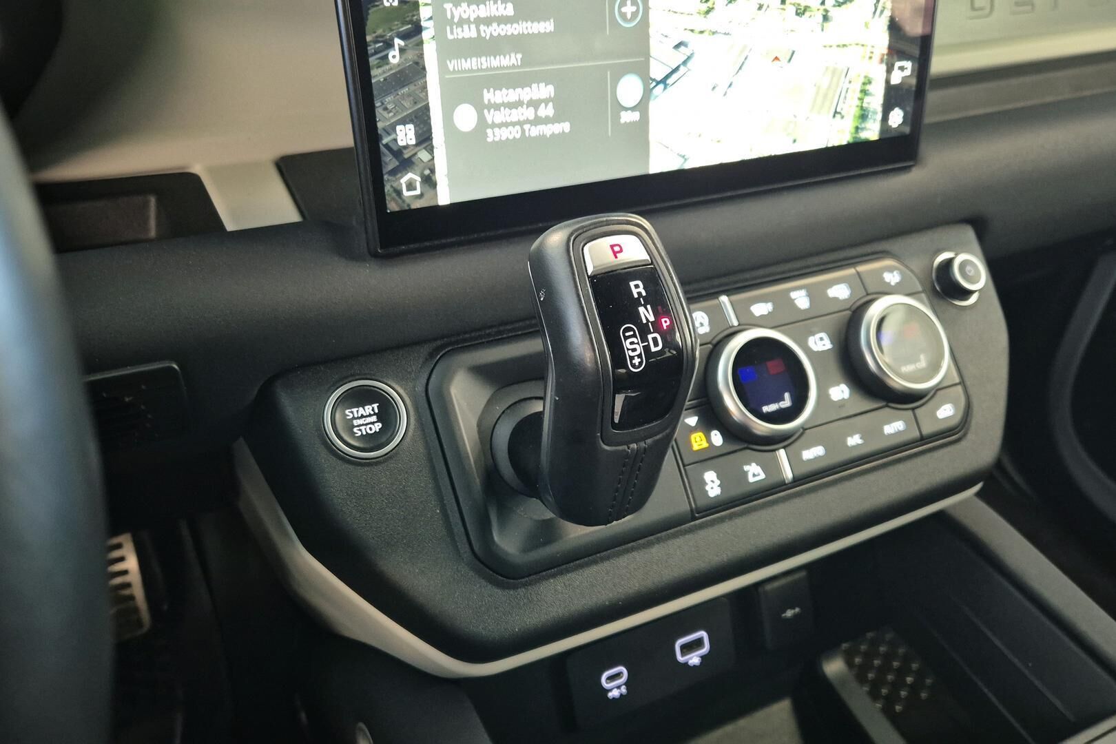 Land Rover Defender iso kuva 17