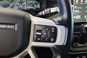 Land Rover Defender esikatselu 18