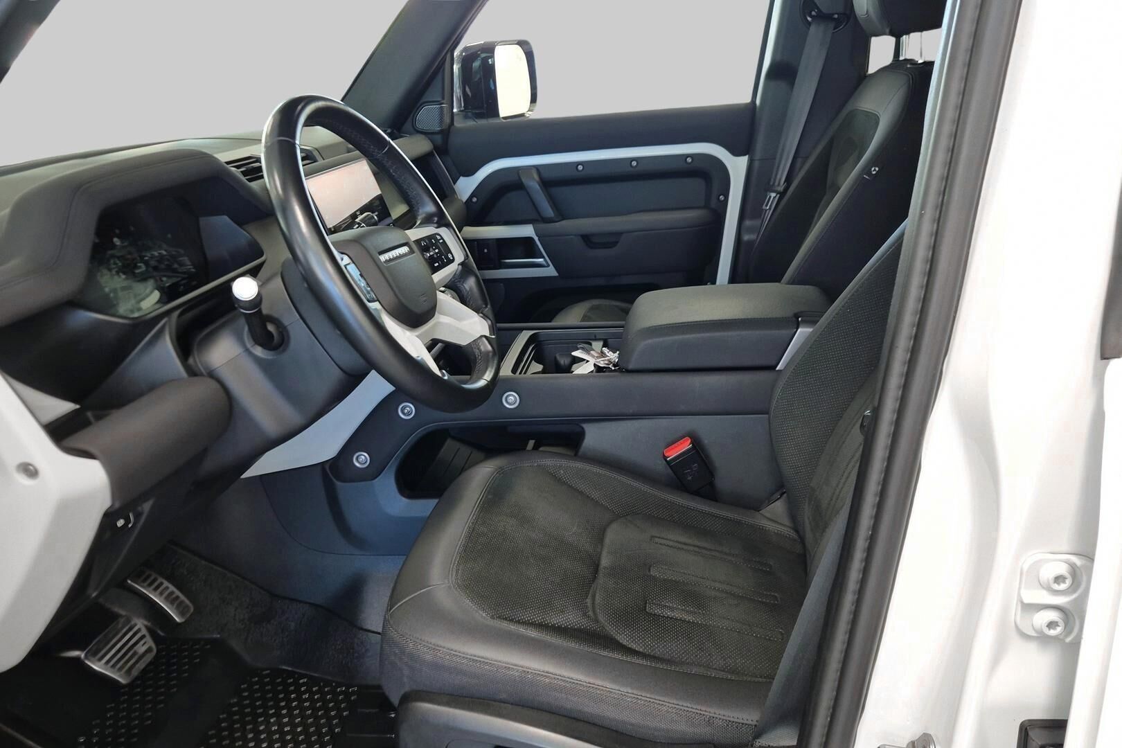 Land Rover Defender iso kuva 9