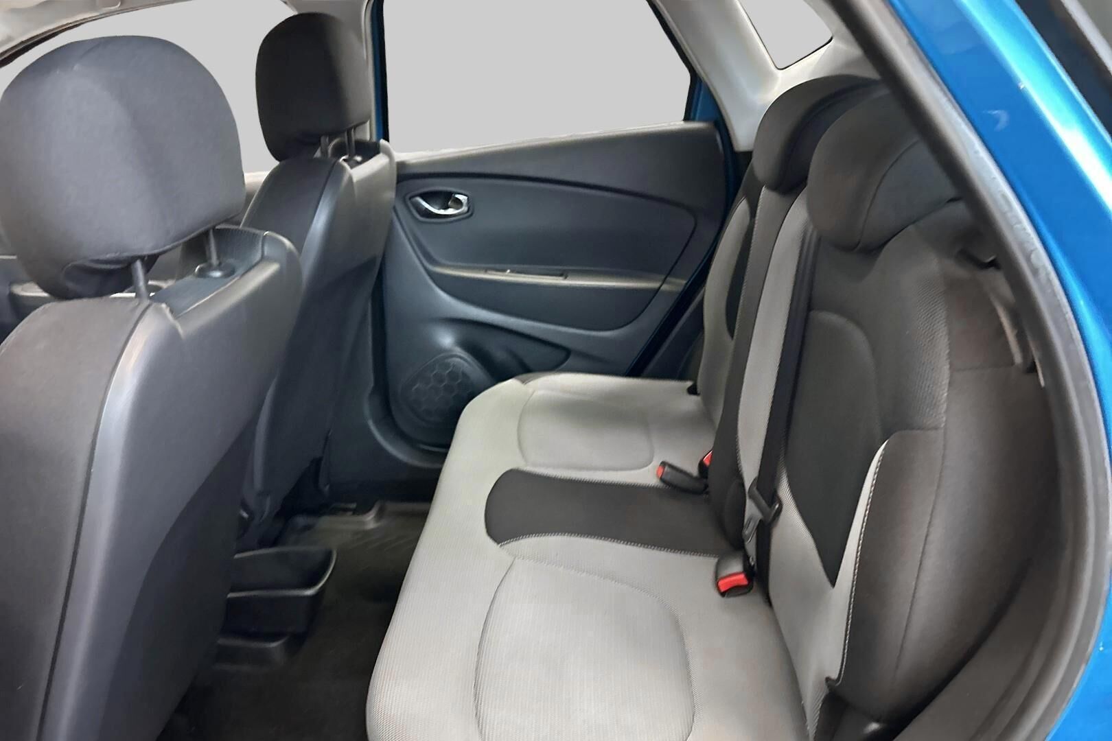 Renault Captur iso kuva 10