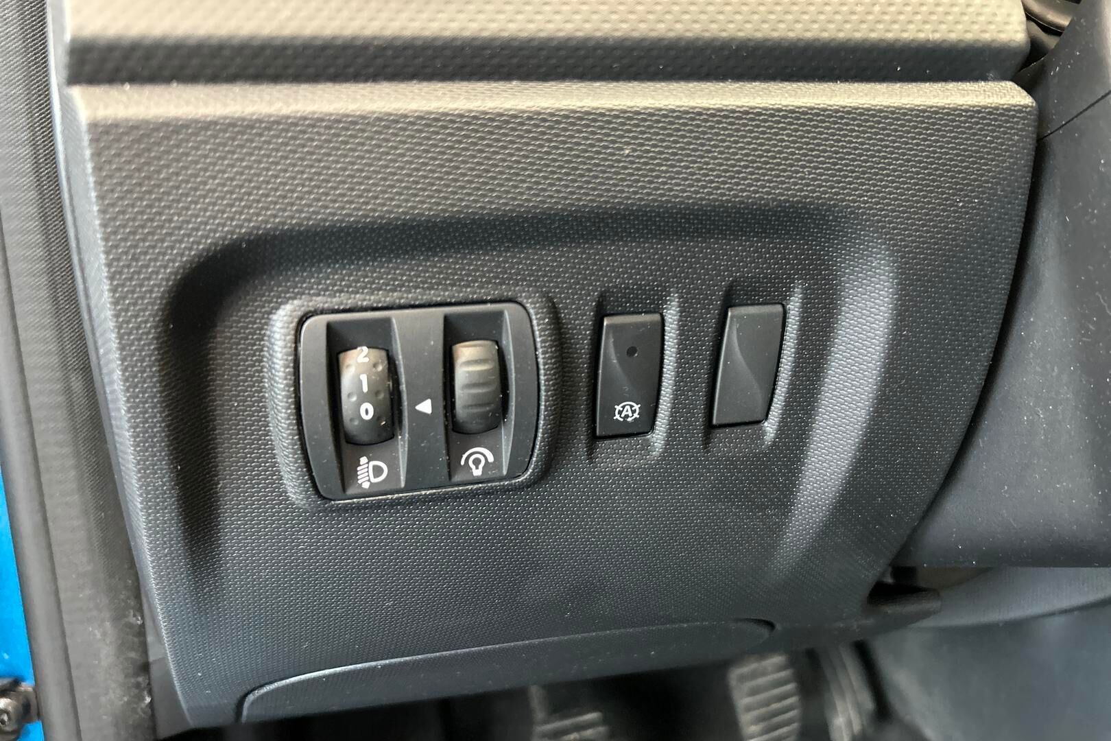 Renault Captur iso kuva 16