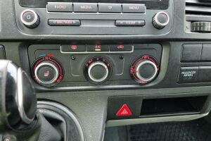 Volkswagen Transporter esikatselu 16