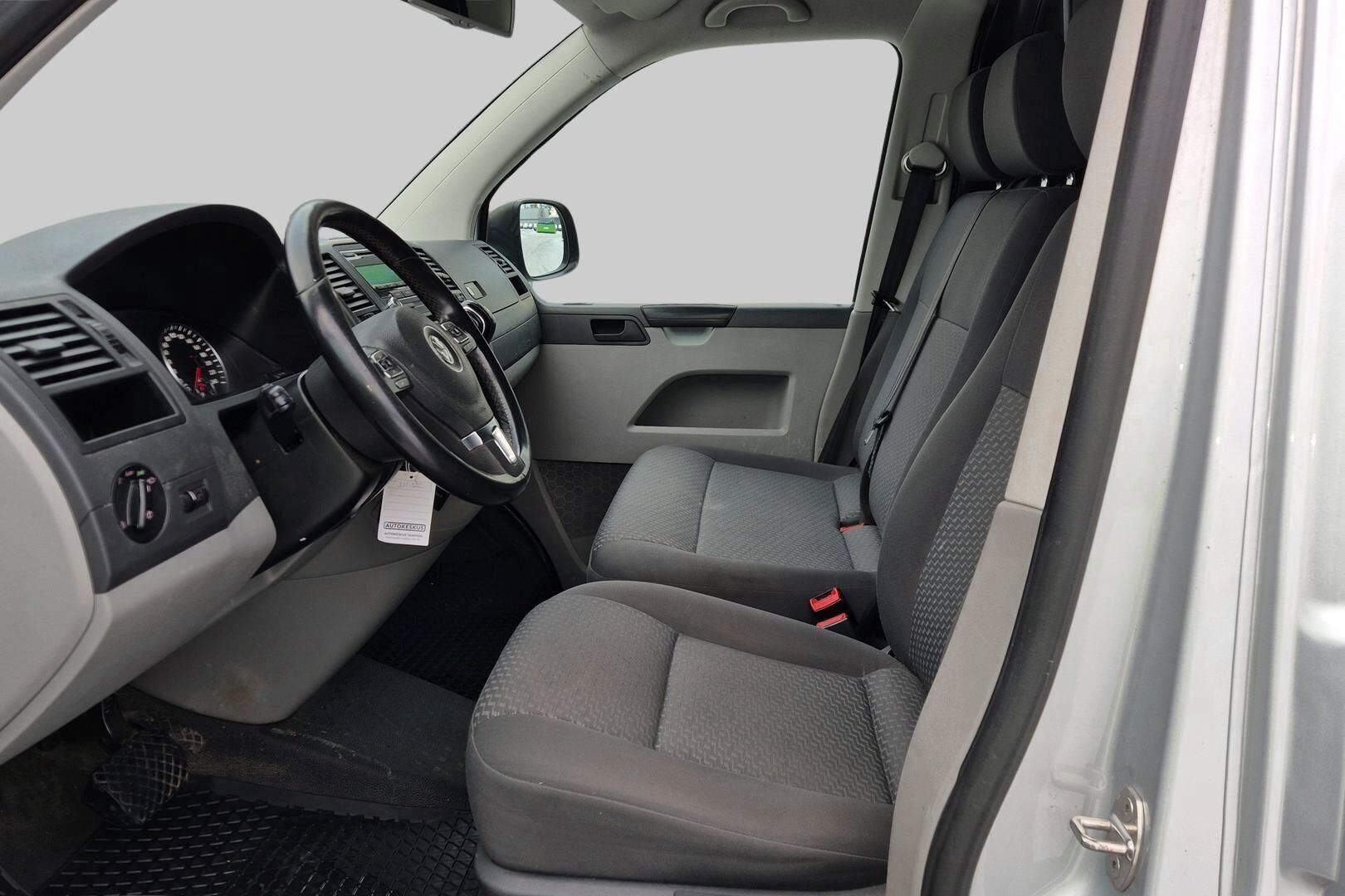 Volkswagen Transporter iso kuva 0