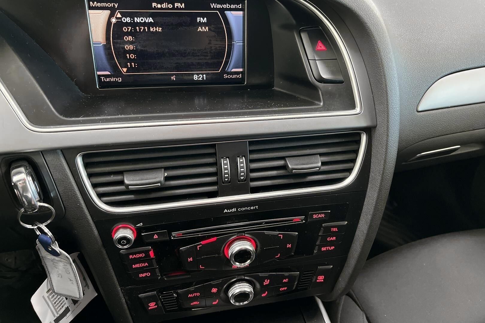 Audi A4 iso kuva 15