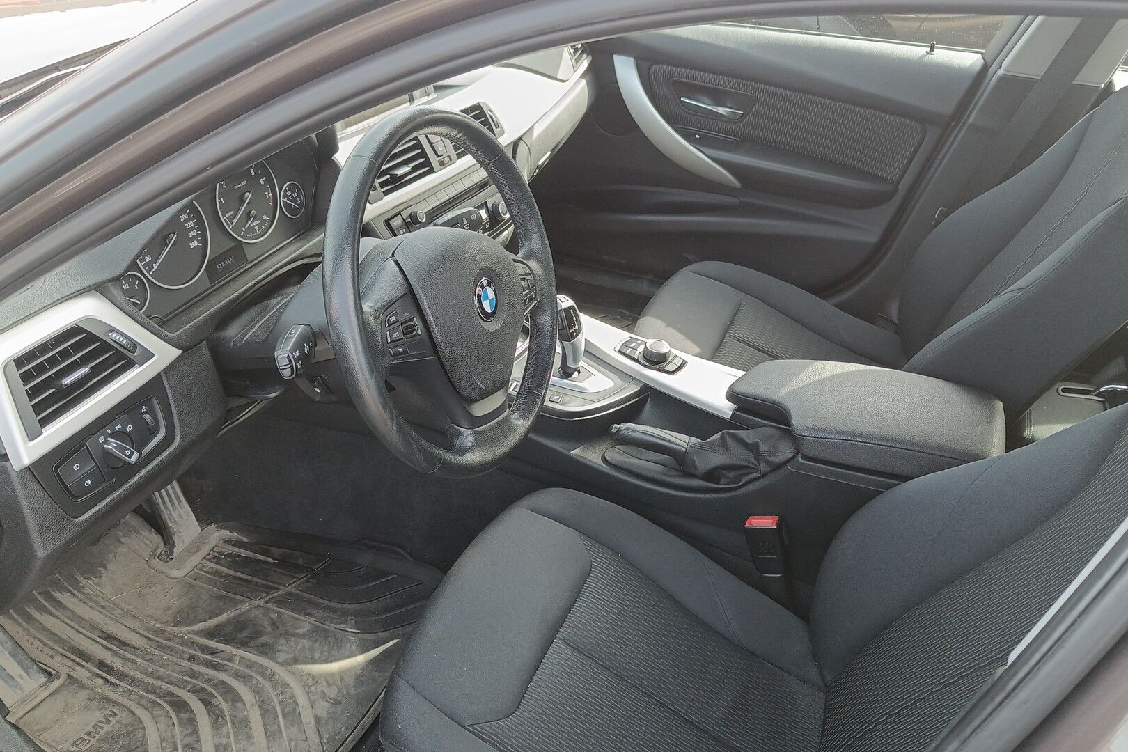 BMW 3-sarja iso kuva 1