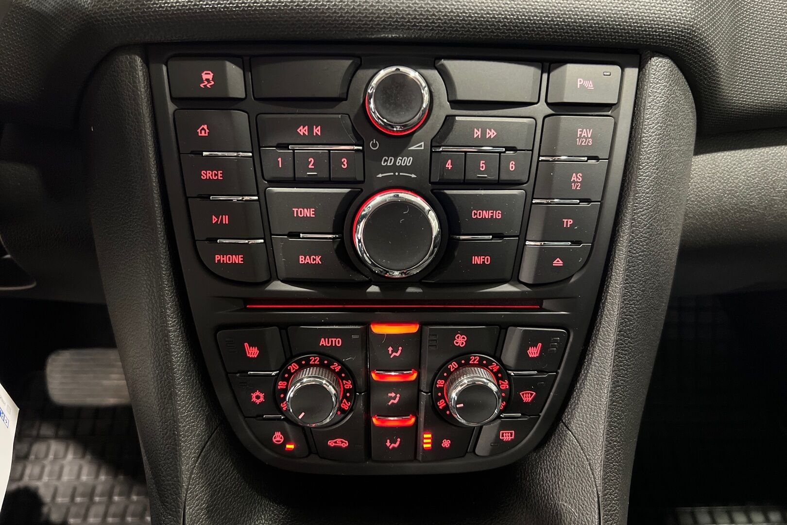 Opel Meriva iso kuva 14