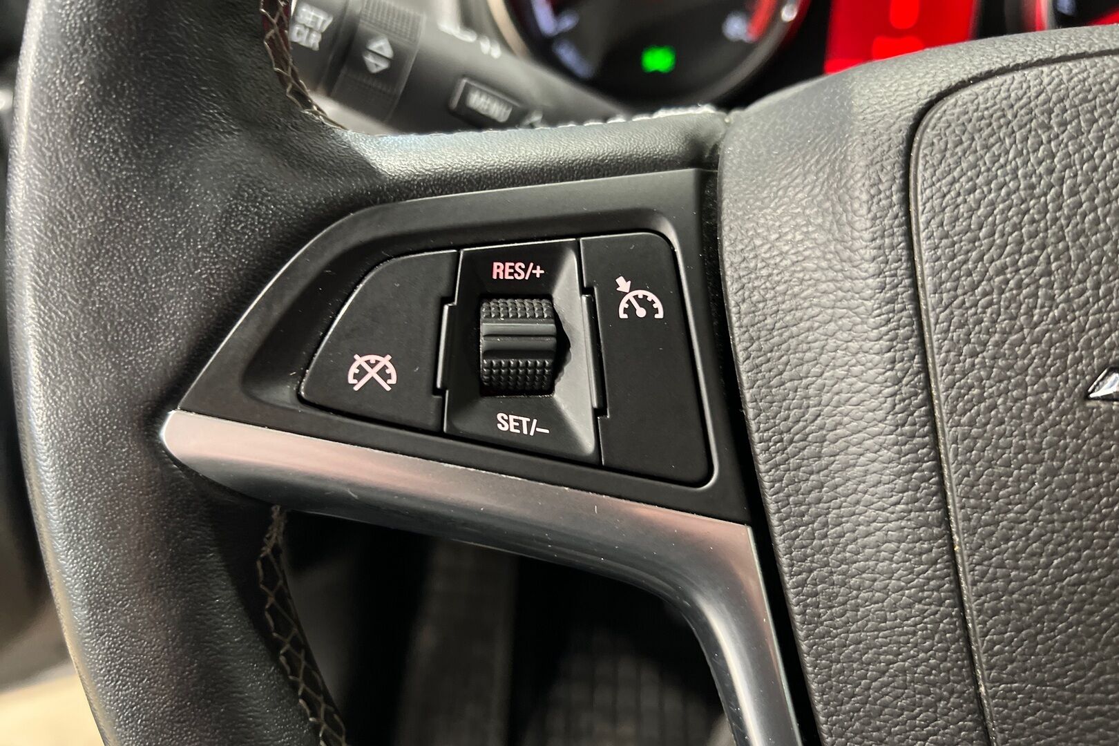 Opel Meriva iso kuva 8