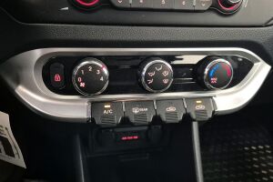 Kia Rio esikatselu 16