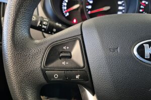 Kia Rio esikatselu 19