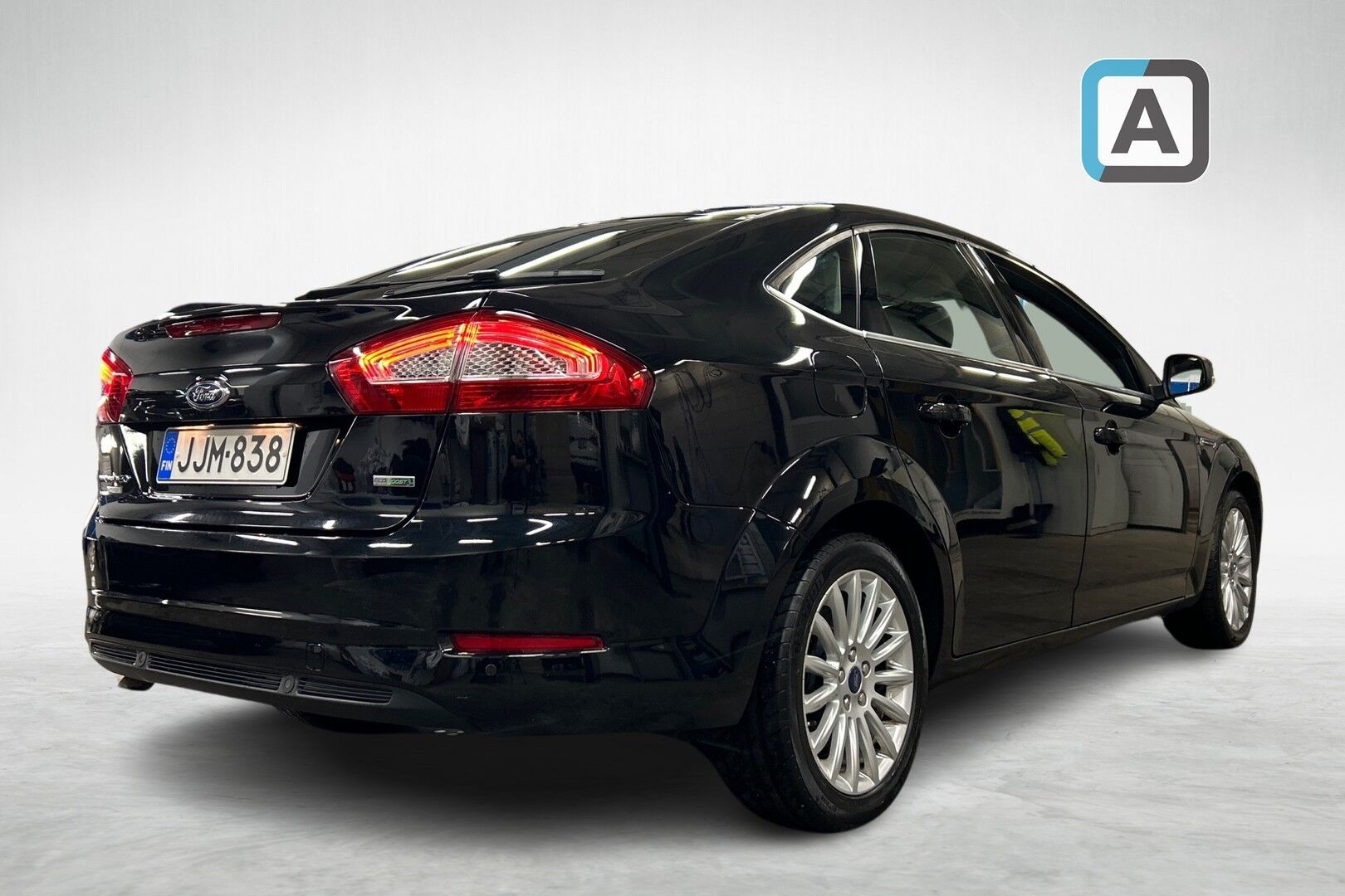 Ford Mondeo iso kuva 9