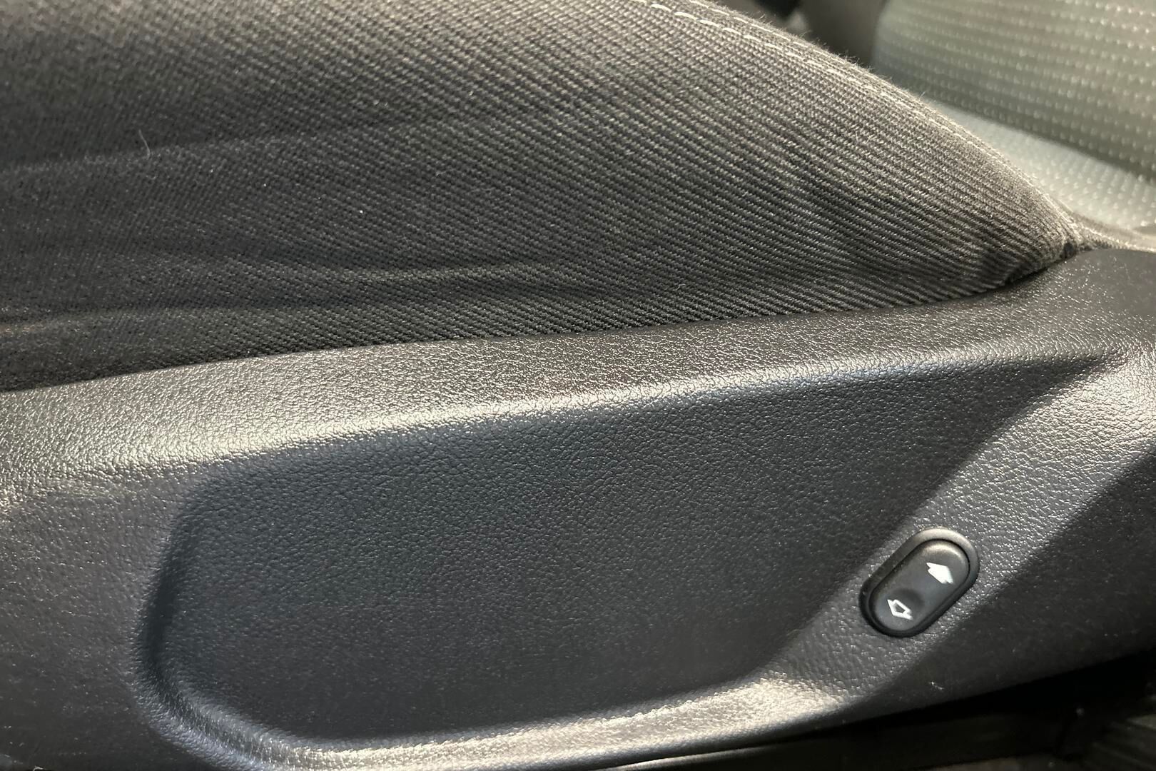 Ford Mondeo iso kuva 22