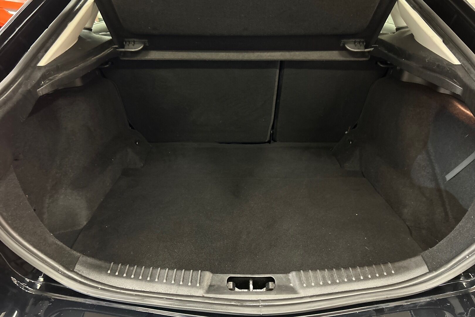 Ford Mondeo iso kuva 7