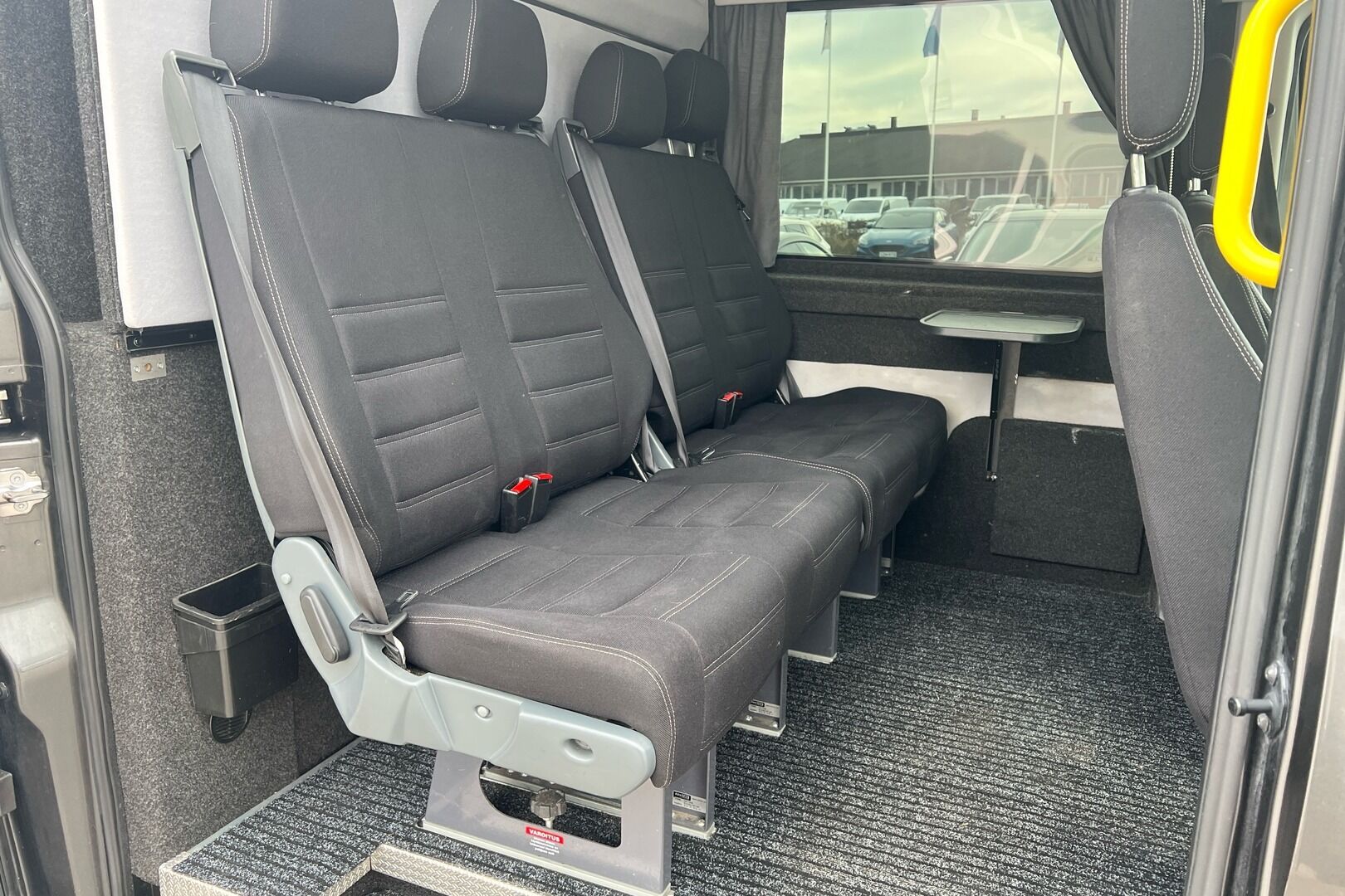 Ford Transit iso kuva 2
