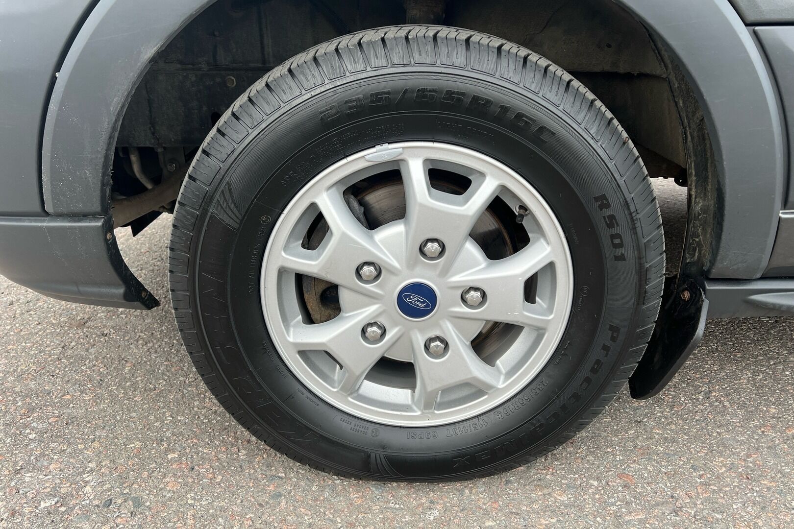 Ford Transit iso kuva 3