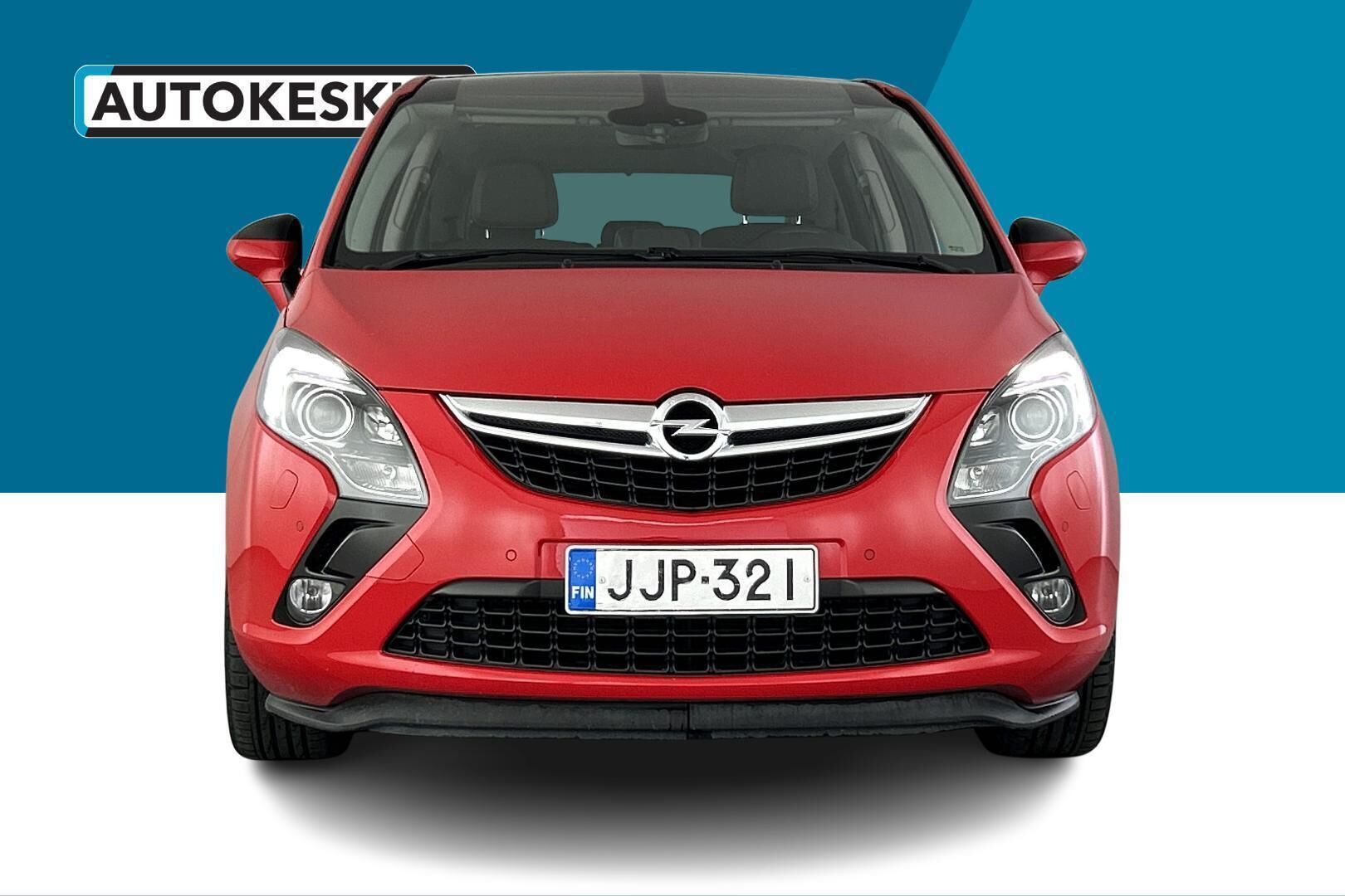 Opel Zafira Tourer iso kuva 2