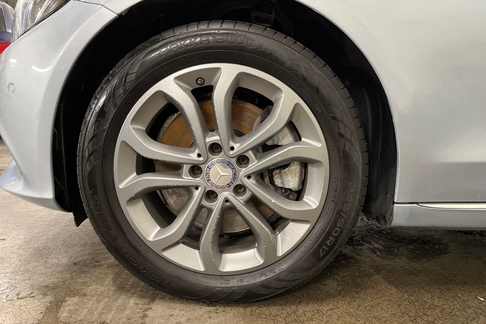 Mercedes-Benz C iso kuva 10