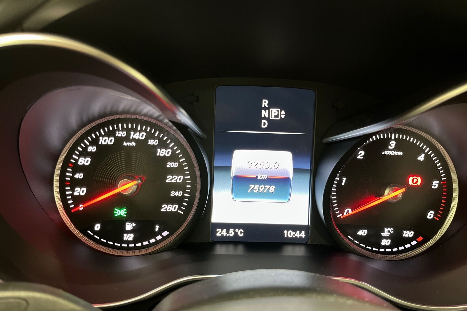 Mercedes-Benz C iso kuva 11