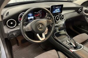 Mercedes-Benz C esikatselu 8